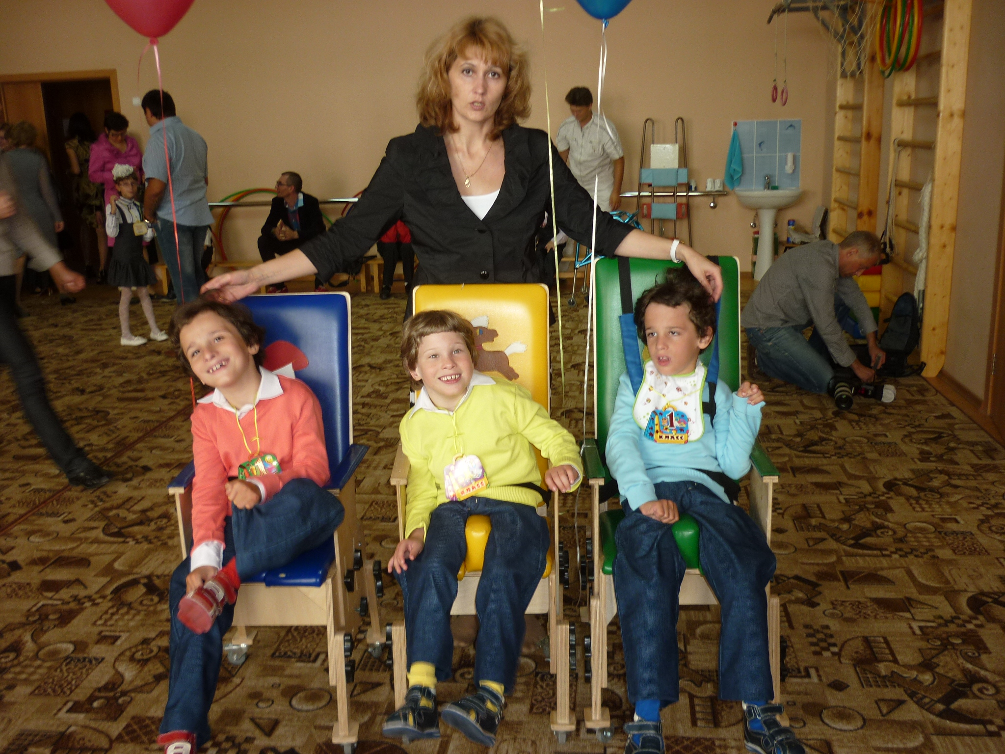 Оплатили реабилитацию в Крыму для семьи Ароновых!