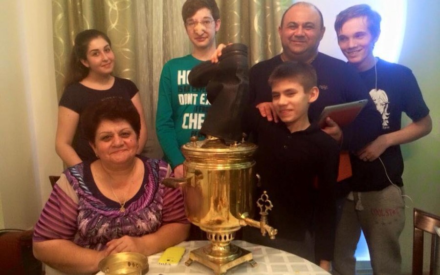 Олег Латышев приехал домой после лечения и операции в Индии!