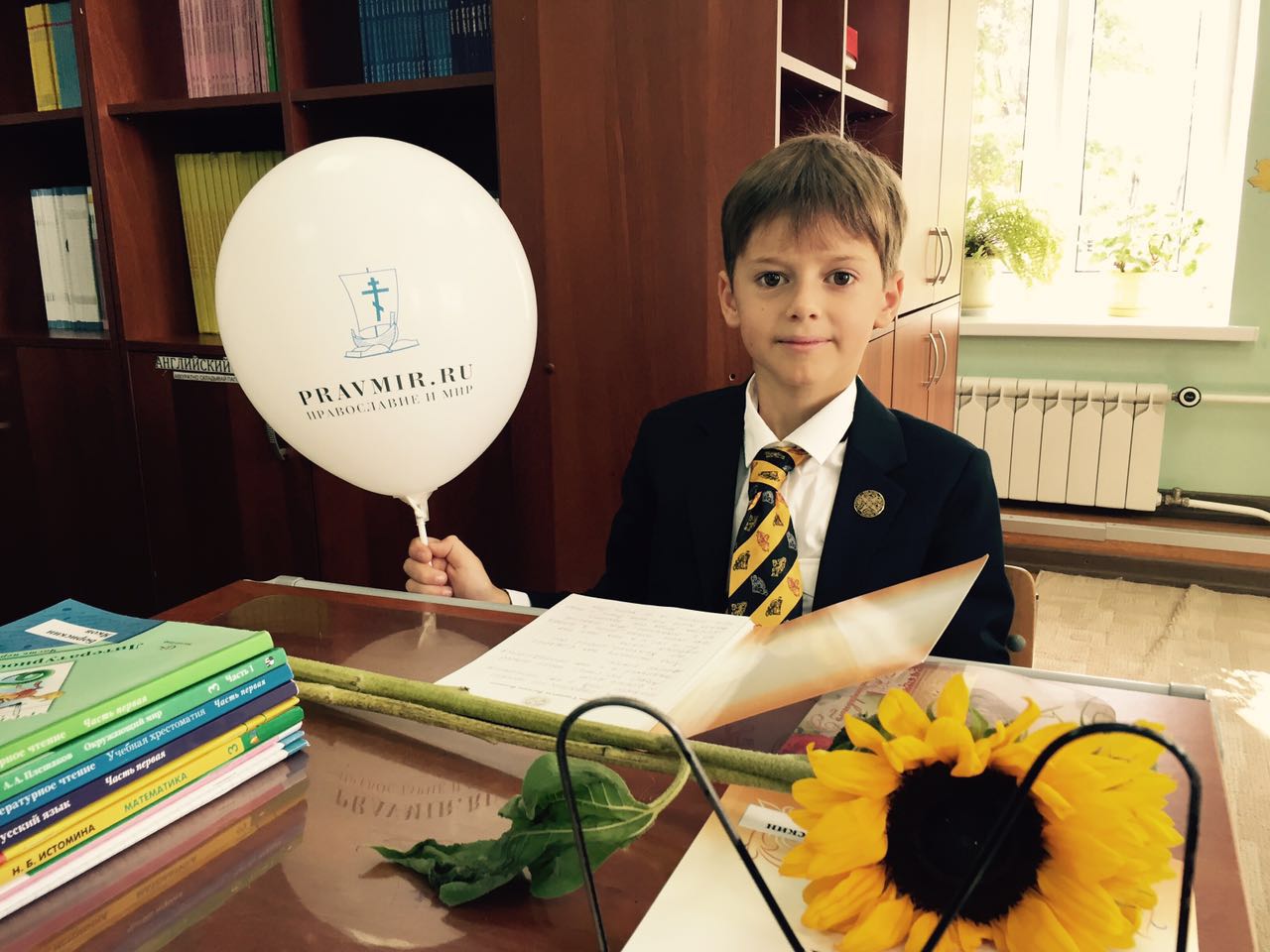 Акцию «Букеты жизни» поддержали в нескольких школах