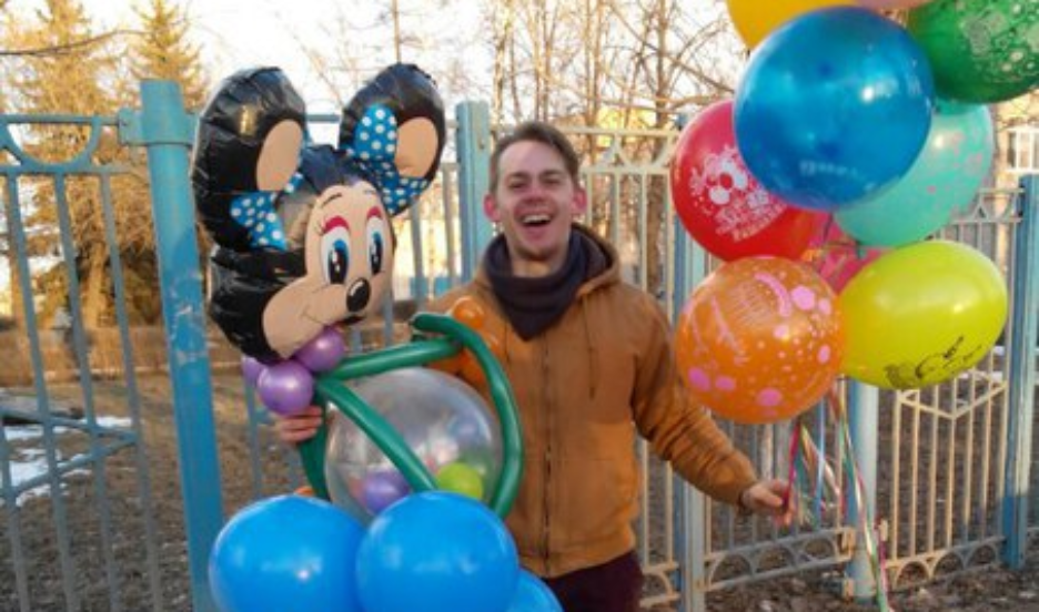 Артем Виноградов делится своими успехами.