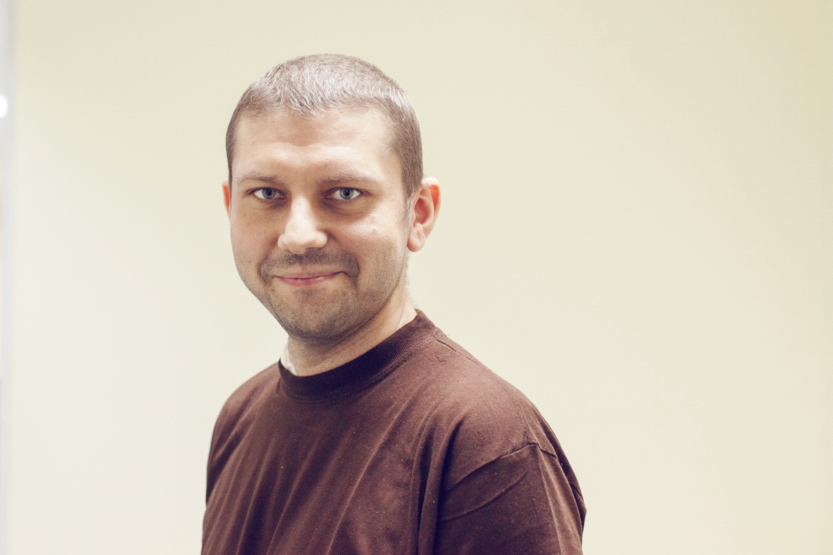 Василию Васильеву проведена операция по пересадке костного мозга