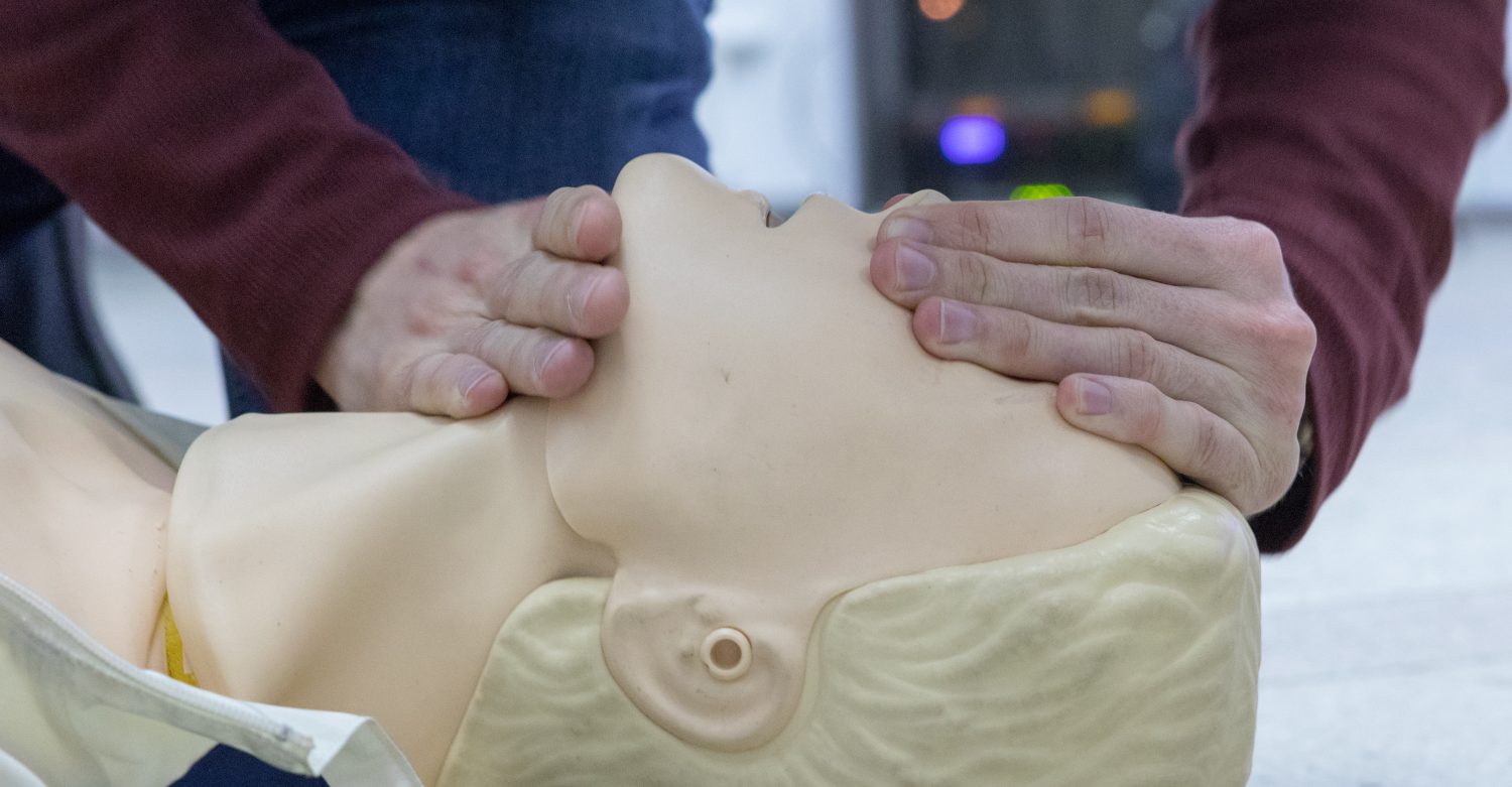 Тренинг «Алгоритм первой помощи и базовая реанимация»
