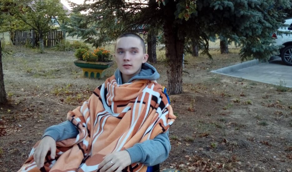 У молодого человека высокий реабилитационный потенциал, но нужно много заниматься со специалистами