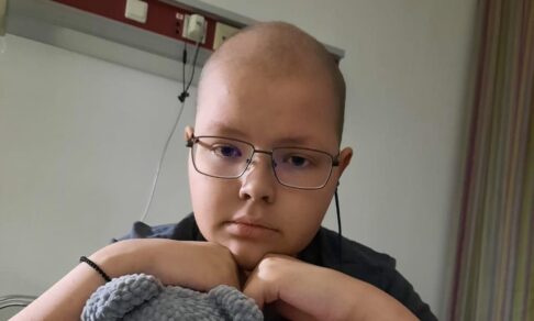 Семен четыре года живет в больницах, мальчик борется с лейкозом