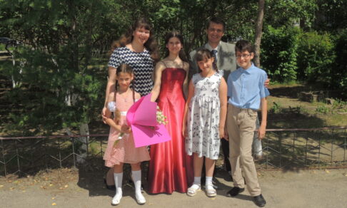 Праздничное настроение для семьи Шевченко