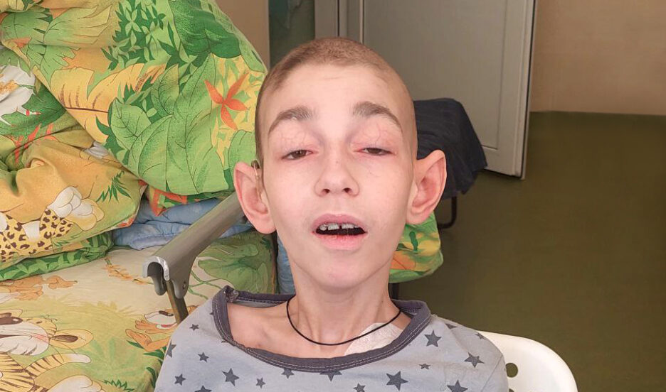 У подростка тяжелое генетическое нарушение, проблемы с сердцем и лейкоз