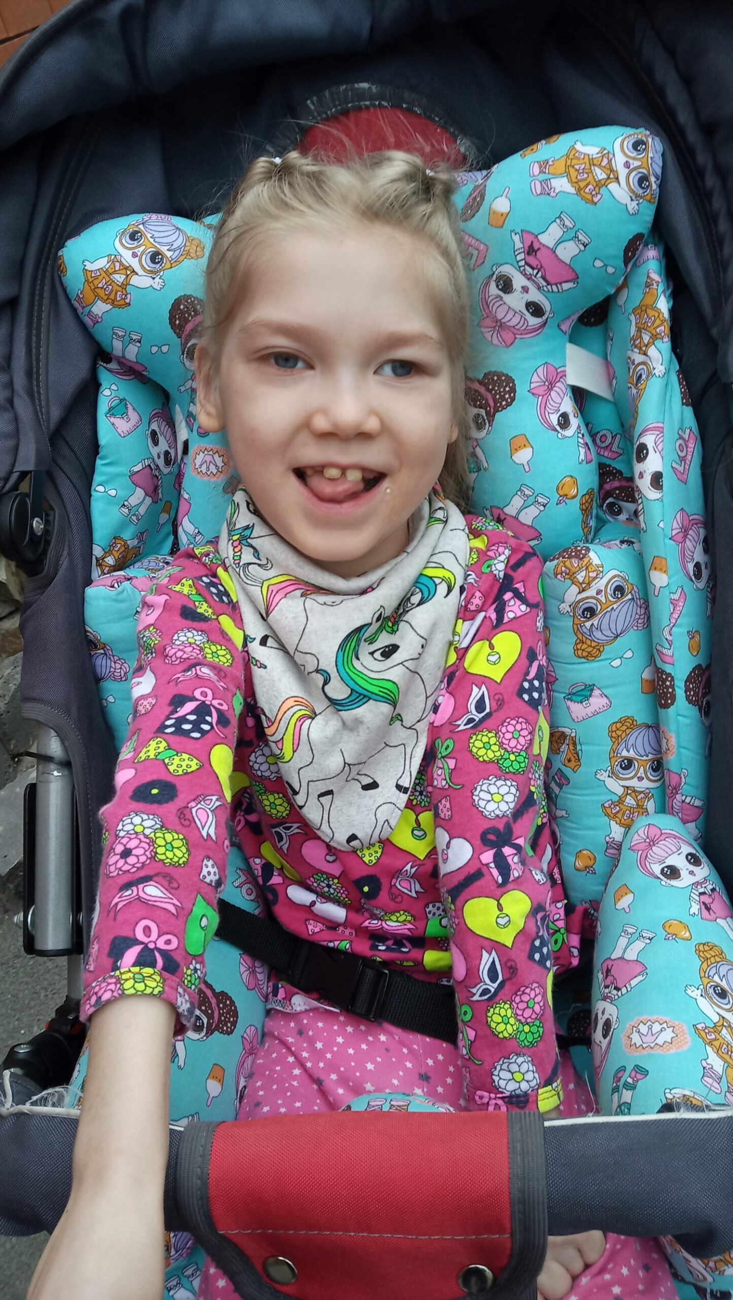 Эльмира Звонкова. У Эльмиры стала подергиваться ручка, врачи сказали ...