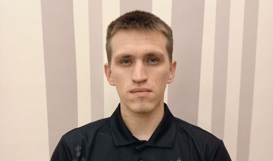 Теперь молодой человек не чувствует ноги, и надеется на реабилитацию