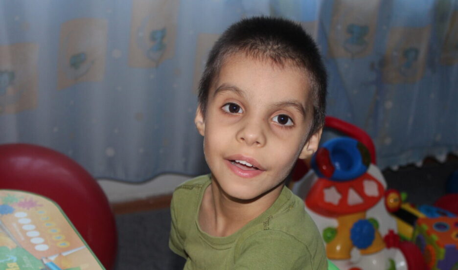 Руслан Сулейманов: Руслан неделю жил на аппарате ИВЛ из-за судорог