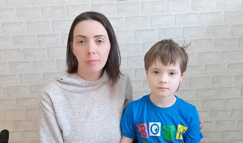 Почти месяц она пролежала в африканской больнице, а потом спецбортом ее доставили домой