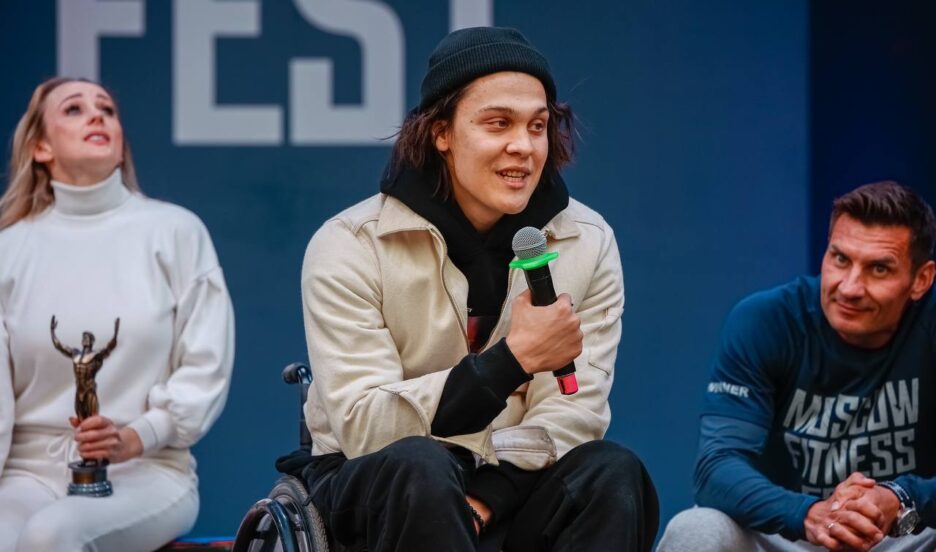 Сейчас в ногах у Саши появилась глубокая чувствительность