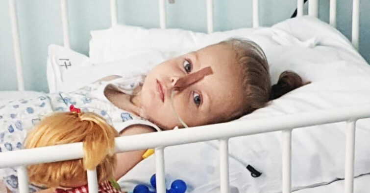 Бабина Есения: Мама думала, что у Есении режутся зубки, поэтому и ...