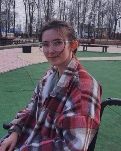 «Они навсегда там… В той страшной ночи…» Таня потеряла друзей в ДТП и осталась парализованной