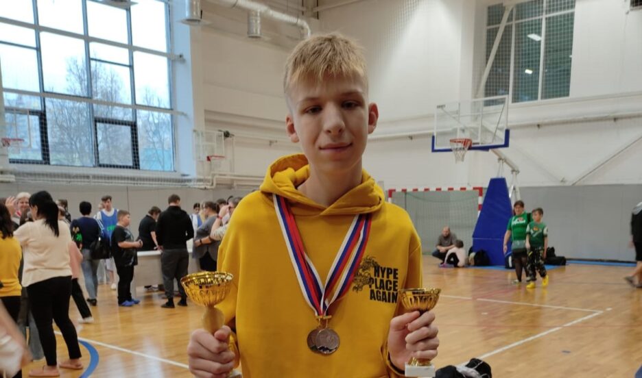 Резкий рост подростка привел к инвалидности