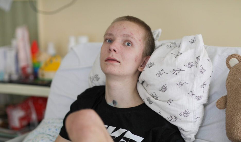 Мальчик просто сидел на мопеде, когда его сбил автомобиль