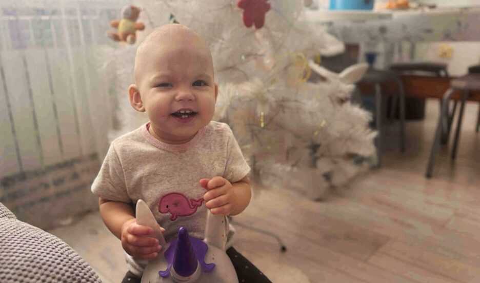 Девочка проходит химиотерапию, но лечение для нее платное