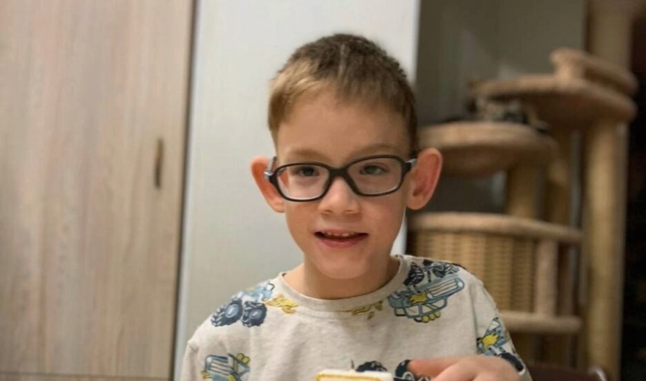 4 года назад у отказника Максима появилась любящая семья